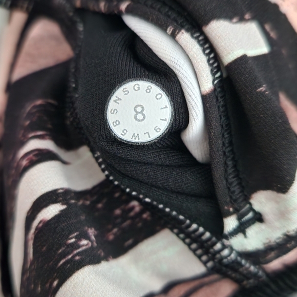 Lululemon Wunder Under Leggings - Picture 8 of 8